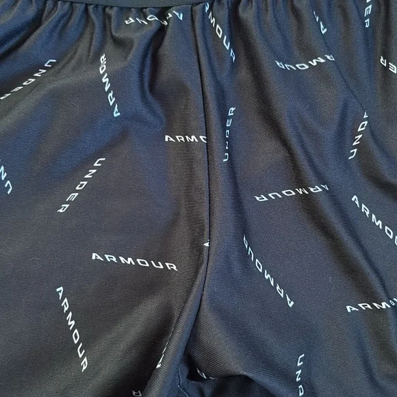 Under Armour shorts - Picture 2 of 5